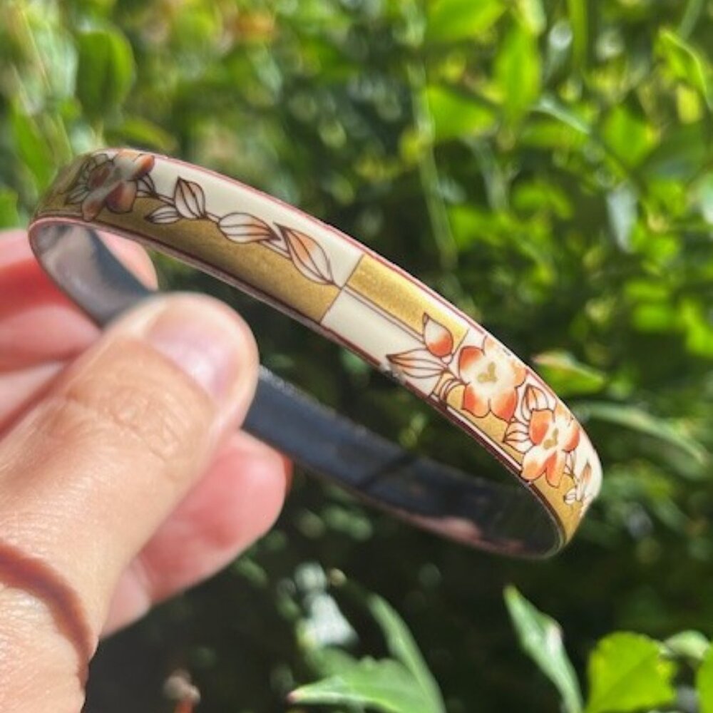 MICHAELA FREY Enamel Gold Cream Floral Bangle BRACELET
